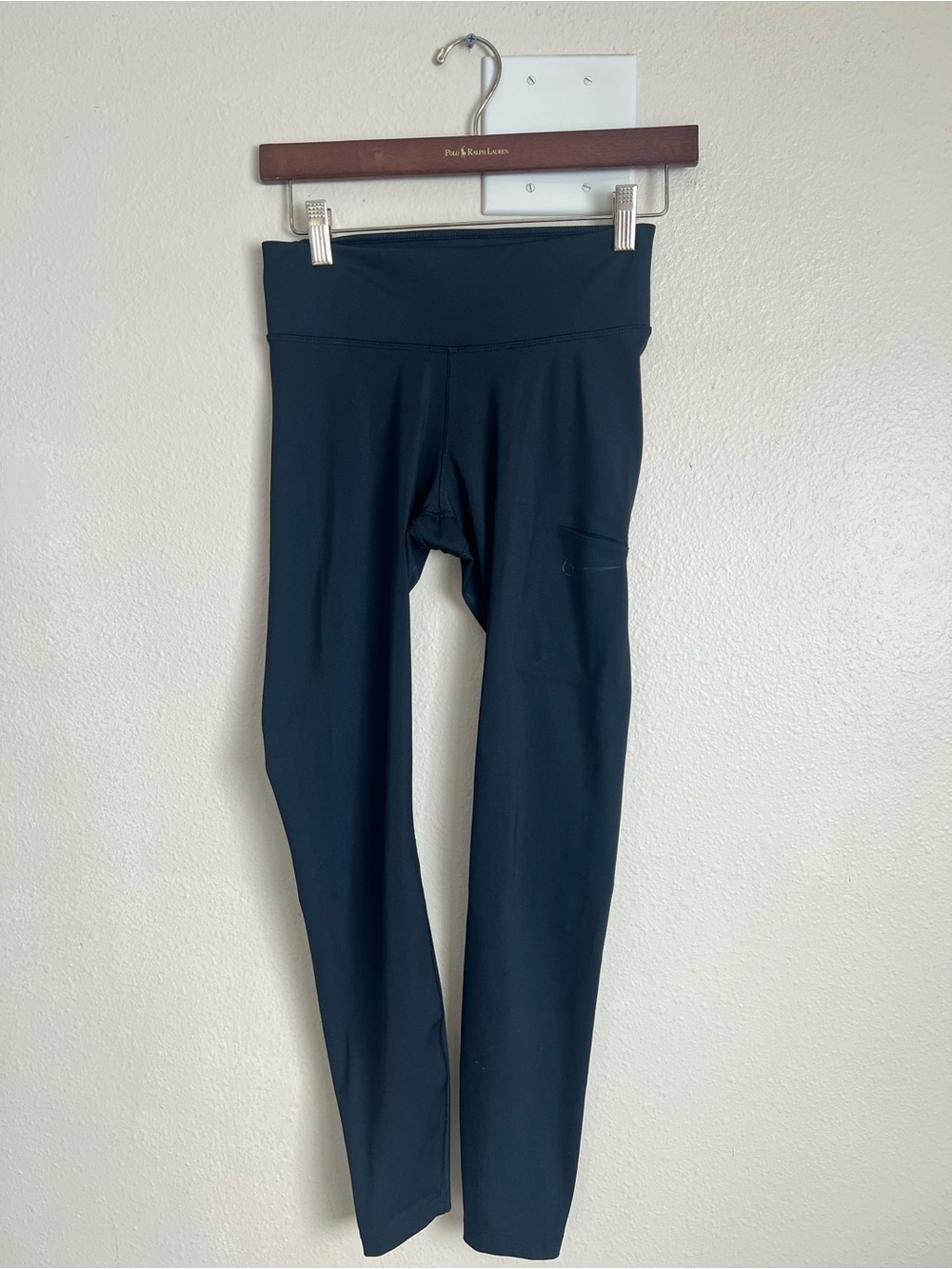 Nike Women’s  Black Performance Leggings with Side Pocket